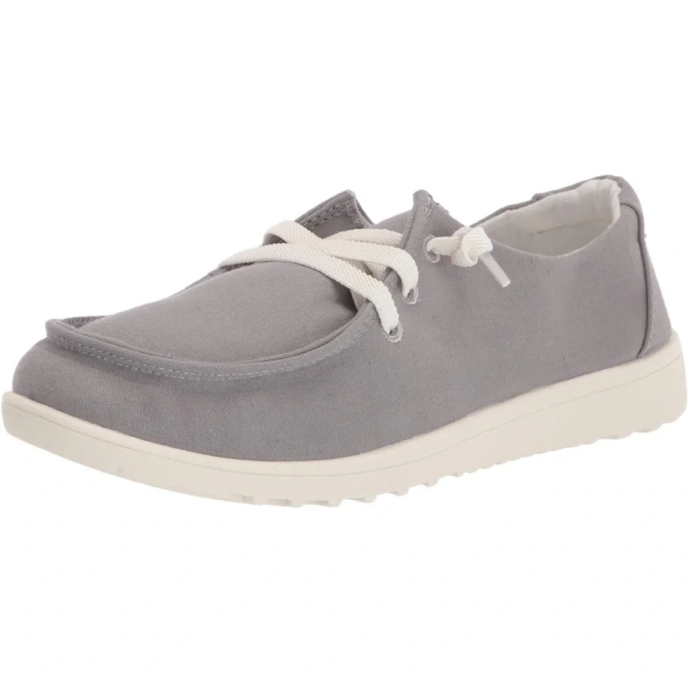 New Madden Girl Women's Yasmin Sneaker in light grey - Picture 1 of 5